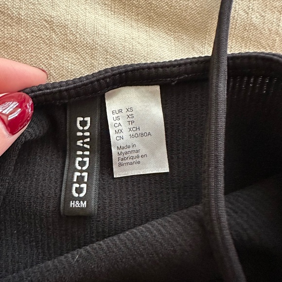 H&M Crop Halter Top and Removable Sleeves - Picture 2 of 2